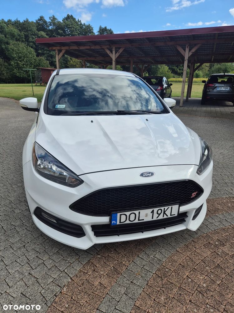 Ford Focus 2.0 EcoBoost ST - 2