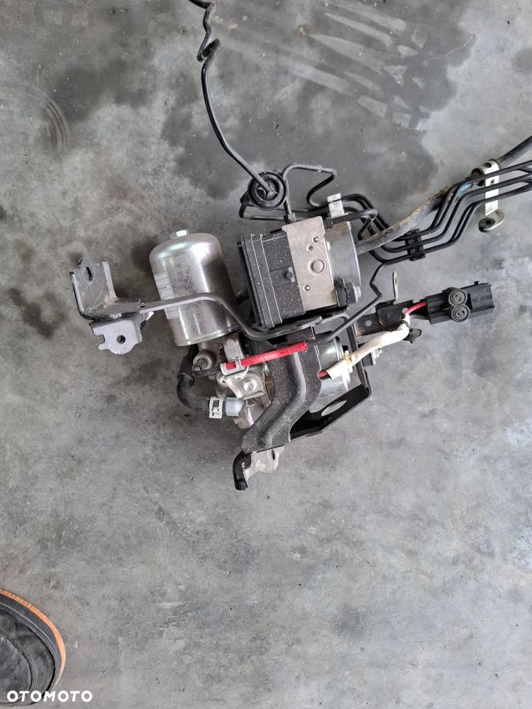 Pompa hamulcowa pompa abs corolla e21 - 2