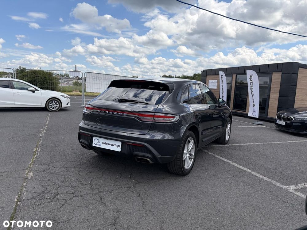 Porsche Macan Standard - 4