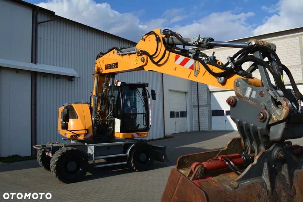 Liebherr A 918 Litronic / STAN PERFEKT / 18T / JAK NOWA / - 36