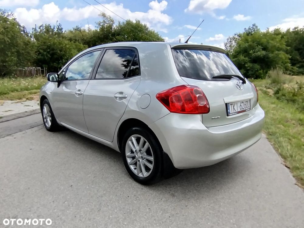 Toyota Auris 1.4 D-4D Edition - 11