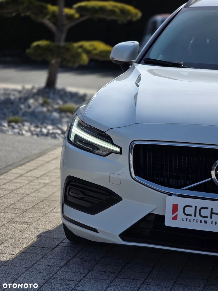 Volvo V60 B3 B Momentum Pro - 34