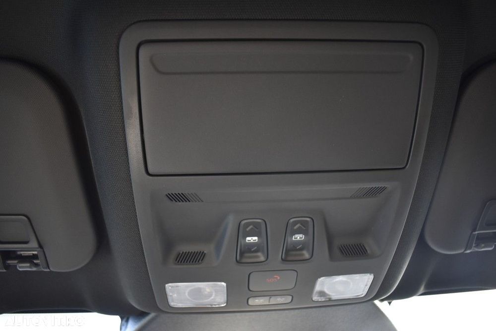 Ford Kuga 2.5 Duratec FWD PHEV ST-Line X - 27