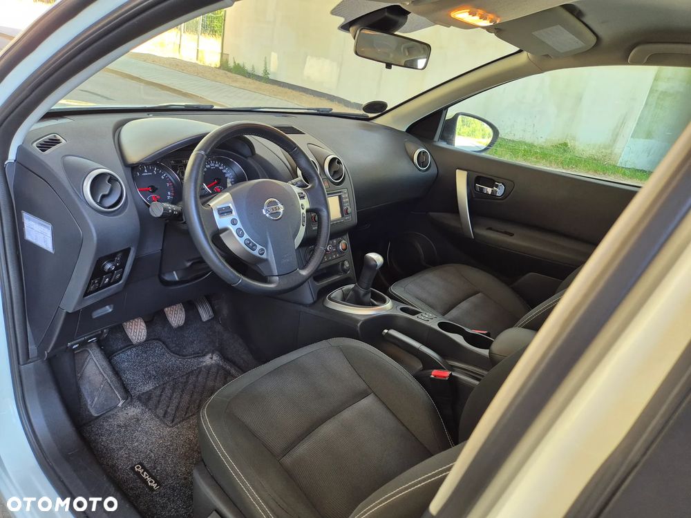 Nissan Qashqai - 13