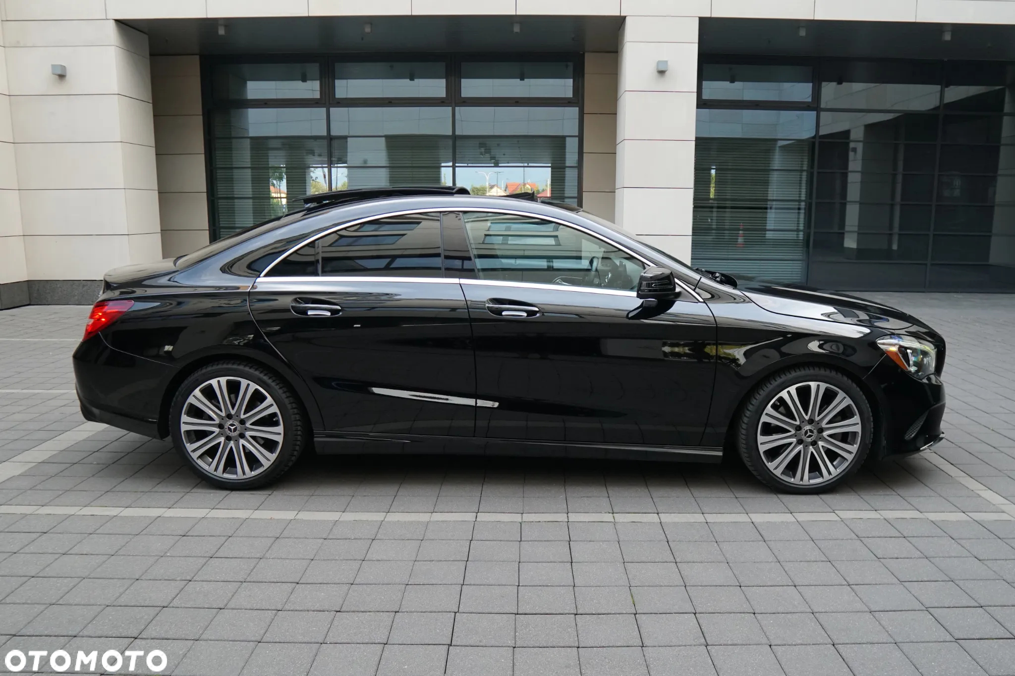Mercedes-Benz CLA 250 4-Matic - 16