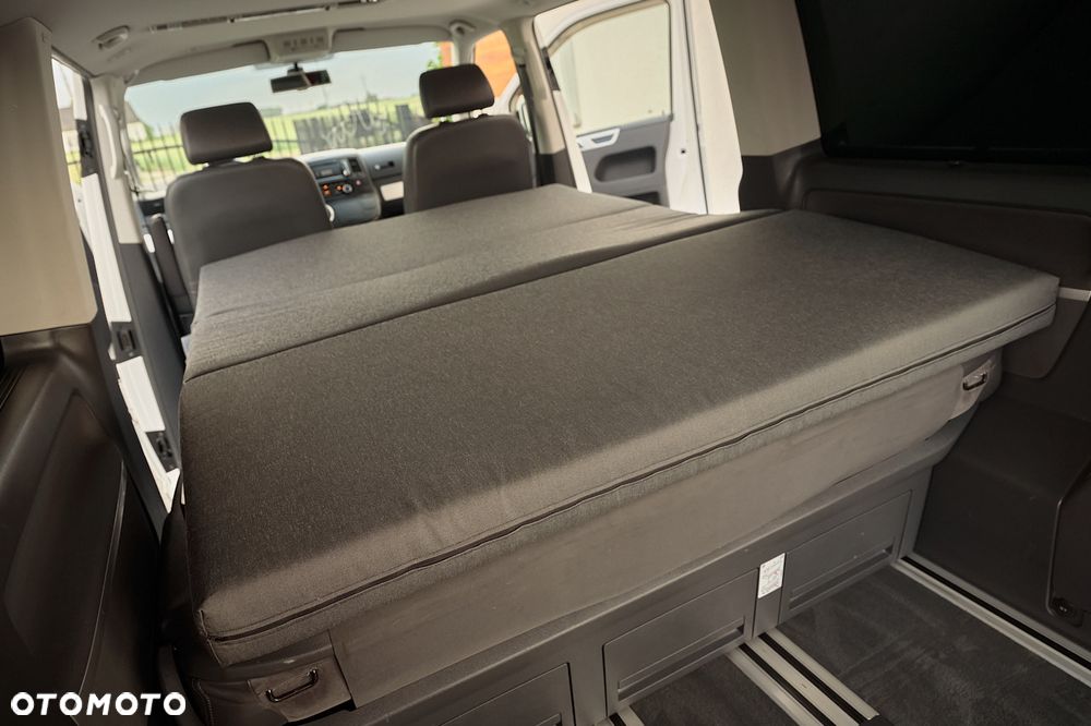 Volkswagen Multivan - 9