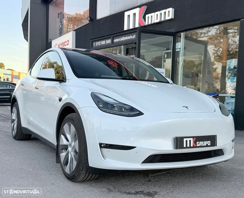 Tesla Model Y Long Range Dual Motor AWD - 1