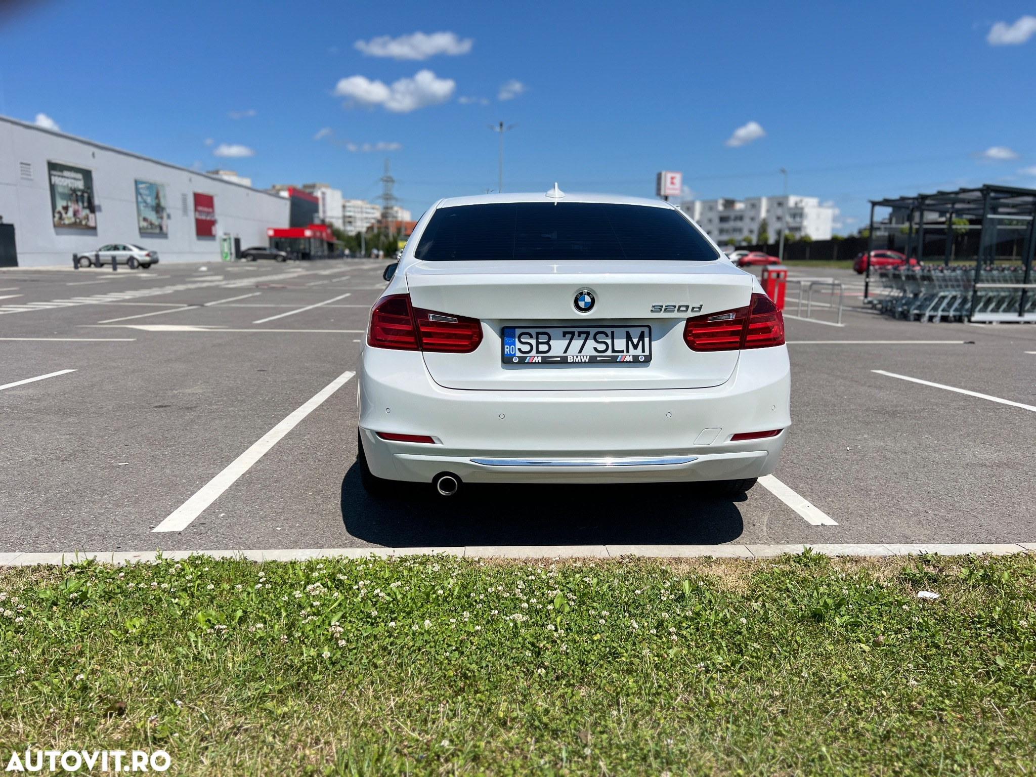 BMW Seria 3 320d - 4