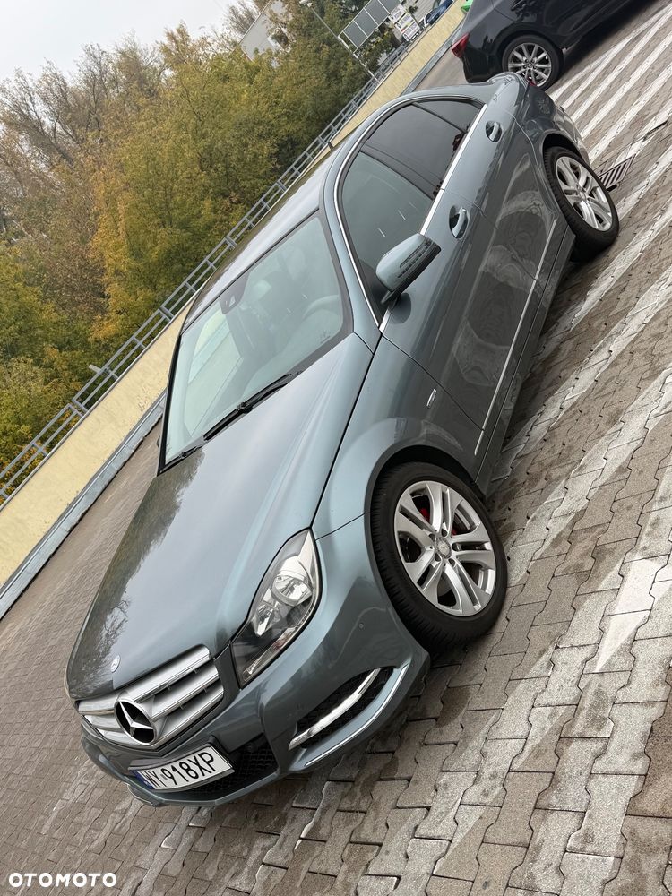 Mercedes-Benz C-Class 2012 photo 4