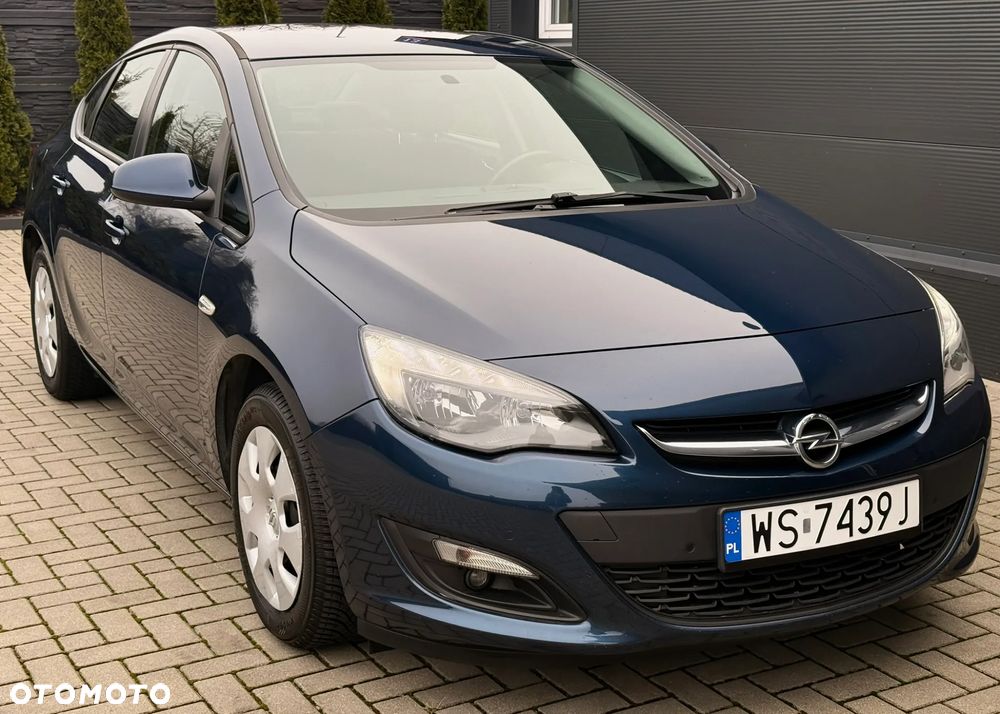 Opel Astra 1.6 Essentia EU6 - 1