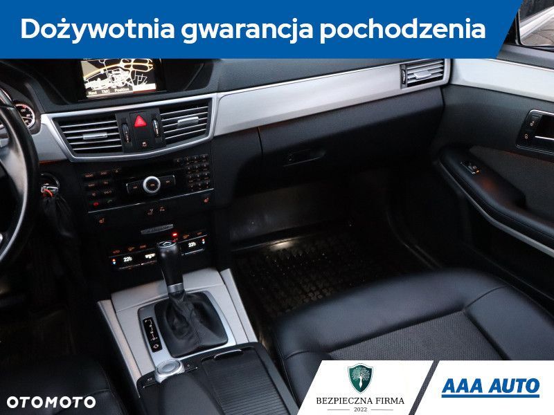 Mercedes-Benz Klasa E - 9