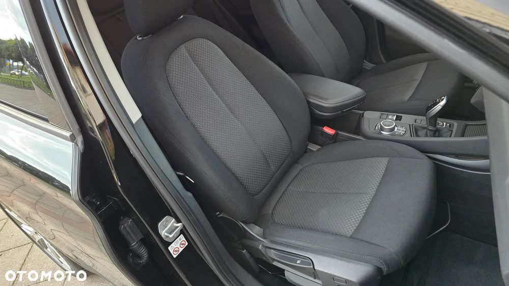 BMW X1 xDrive18d Sport - 24