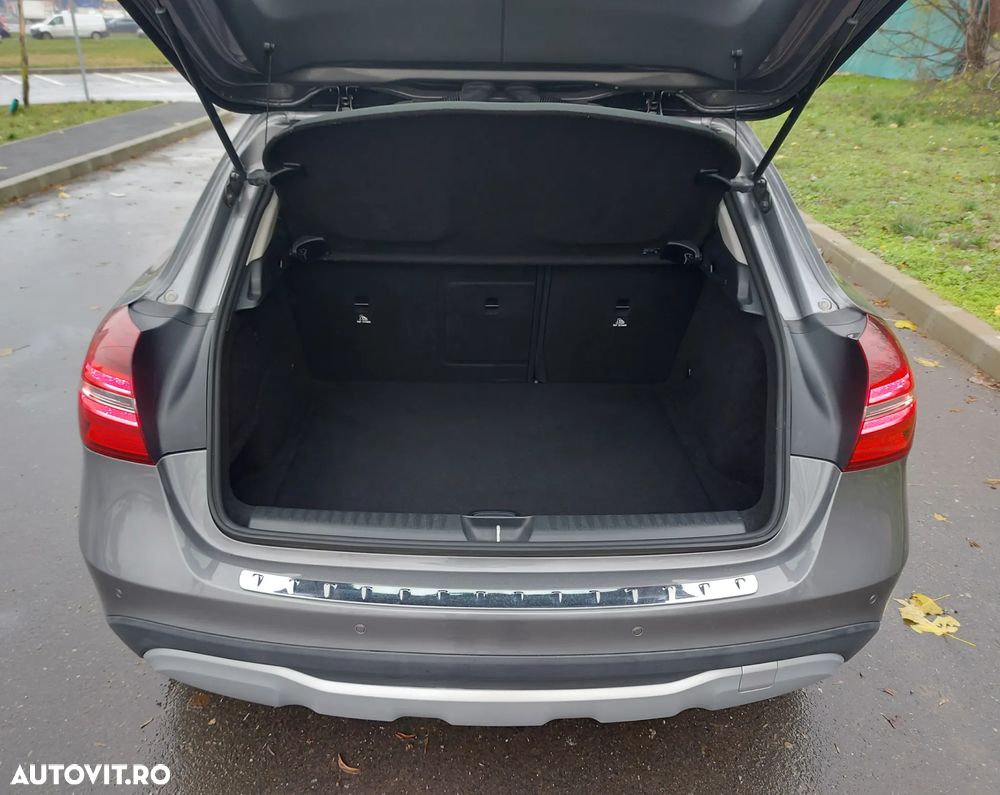 Mercedes-Benz GLA 200 d 4MATIC Aut. - 25