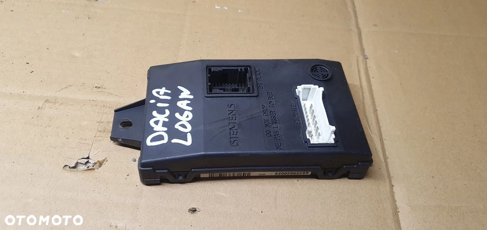 Moduł sterownik BSI Dacia Logan 8200296328B - 2