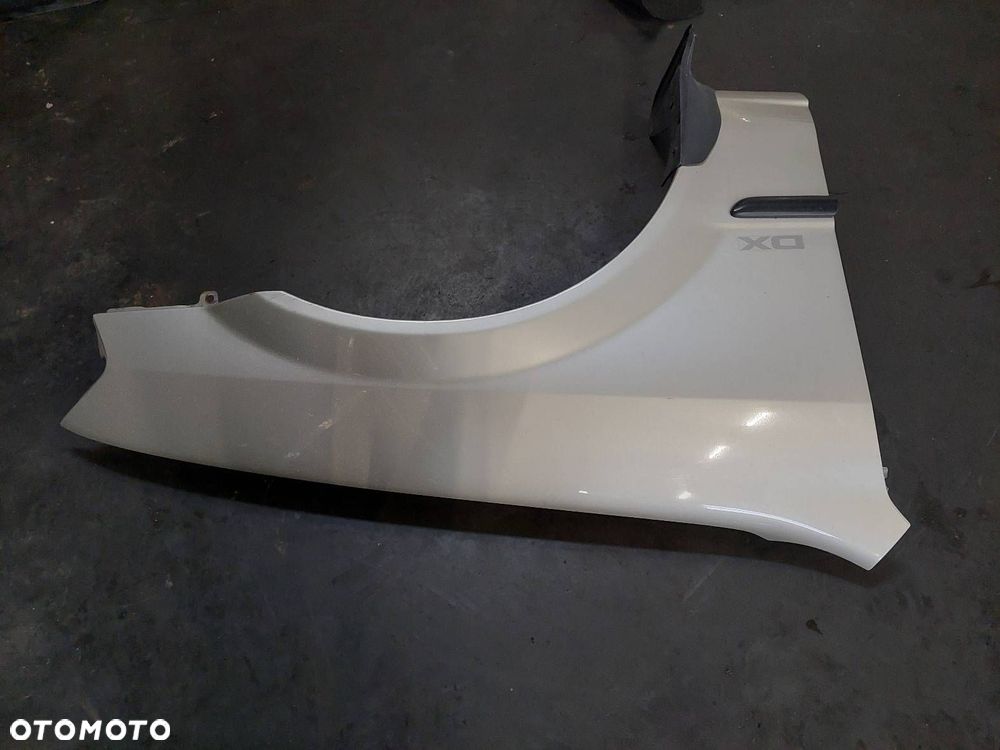 KOMPLETNY PRZÓD MASKA ZDERZAK MAZDA PROTEGE BJ SEDAN USA 323 4F - 5