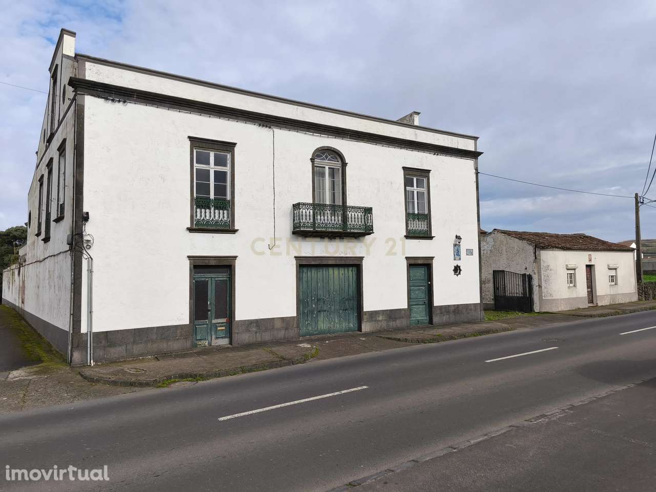 Casa Senhorial Elegante com Segunda Moradia e Detalhes Arquitetónicos - Grande imagem: 2/60