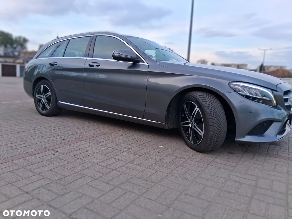 Mercedes-Benz Klasa C 200 d 9G-TRONIC Avantgarde - 4