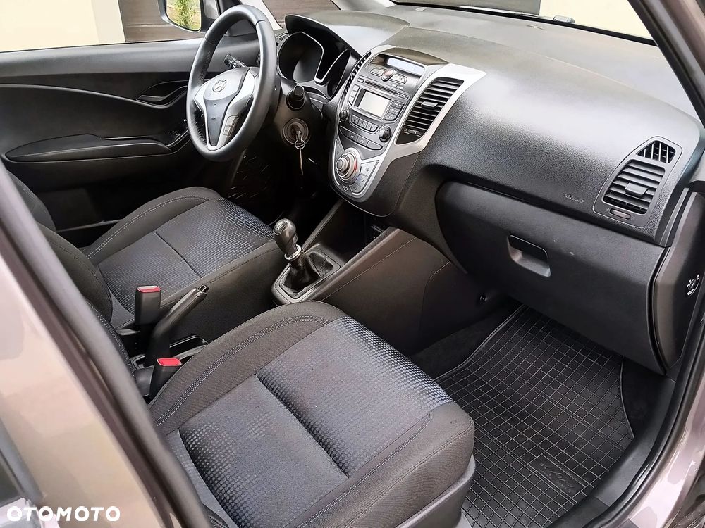 Hyundai ix20 - 11