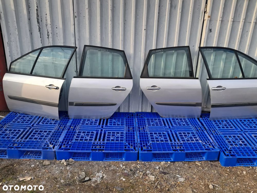 Renault Scenic II 1.6 Benzyna Drzwi - 1