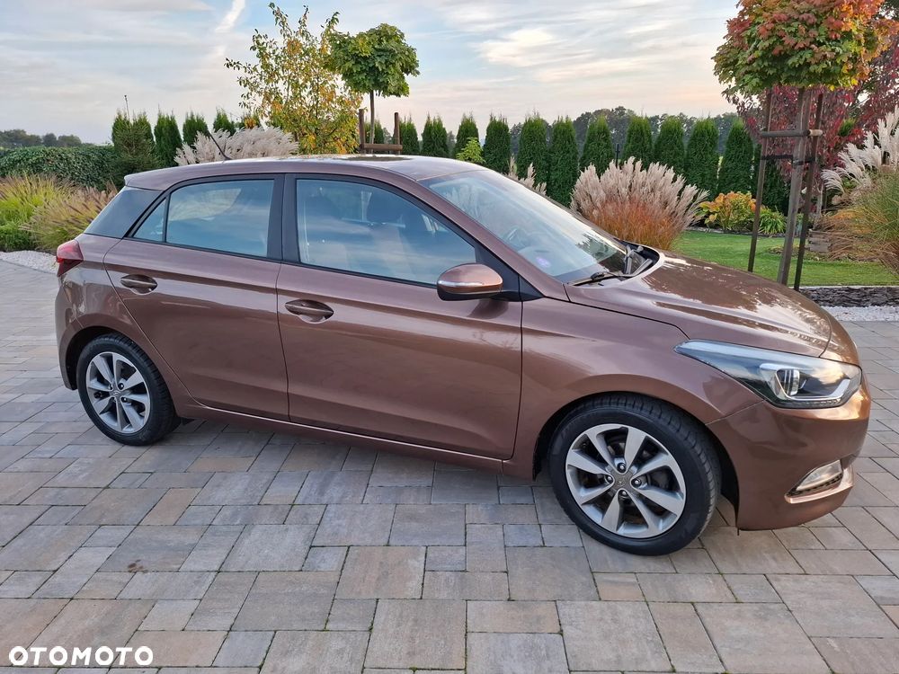 Hyundai i20 1.2 YES Gold - 26