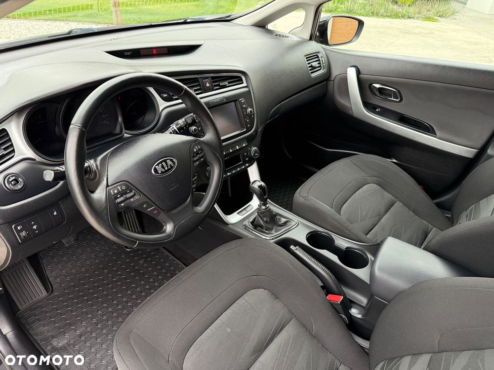 Kia Ceed 1.4 L Business Line Plus - 14