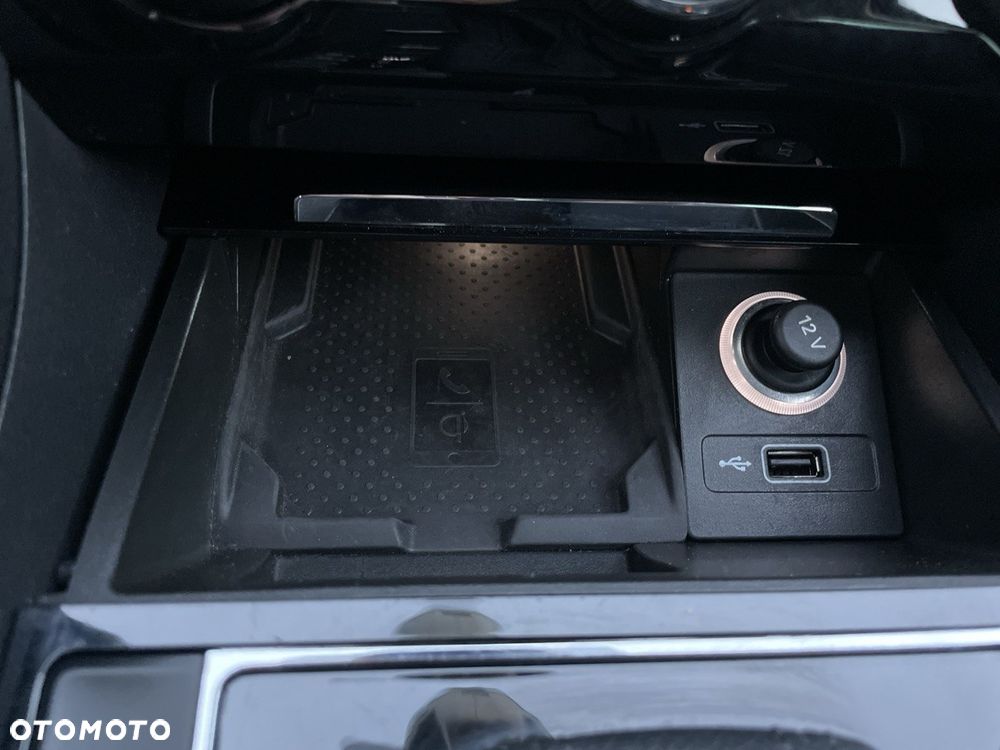 Skoda Superb 2.0 TDI SCR L&K DSG - 32