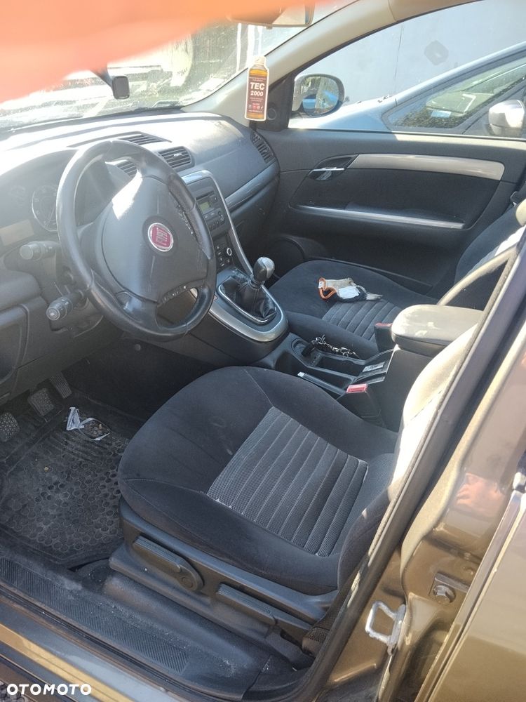 Fiat Croma 2008 photo 2