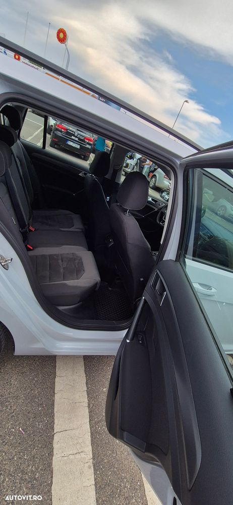 Volkswagen Golf - 17