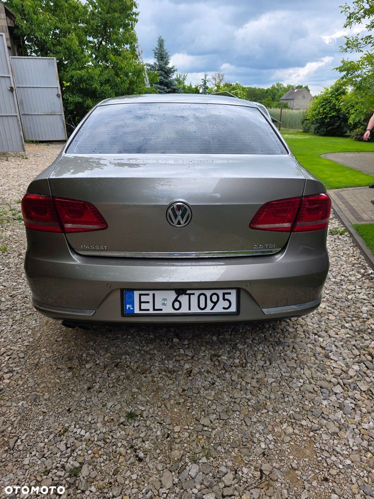 Volkswagen Passat 2.0 TDI Comfortline - 4