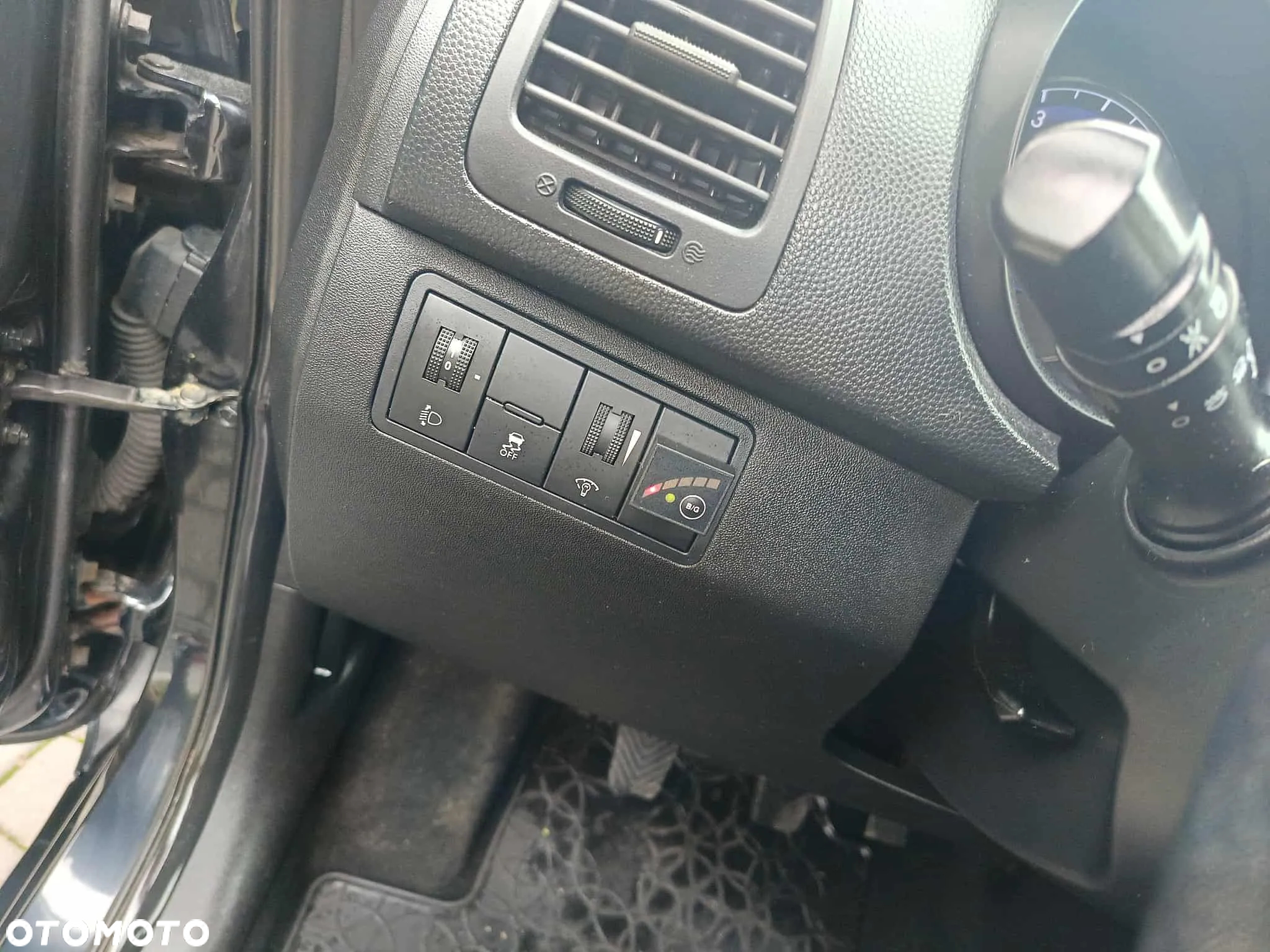 Hyundai ix20 1.4 Comfort blue - 19