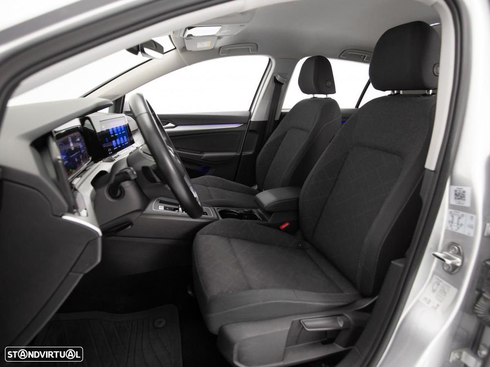 VW Golf - 8