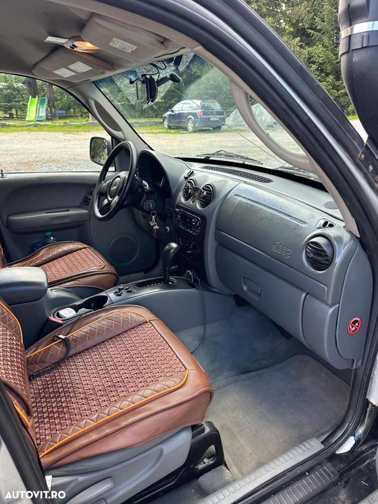 Jeep Cherokee - 7