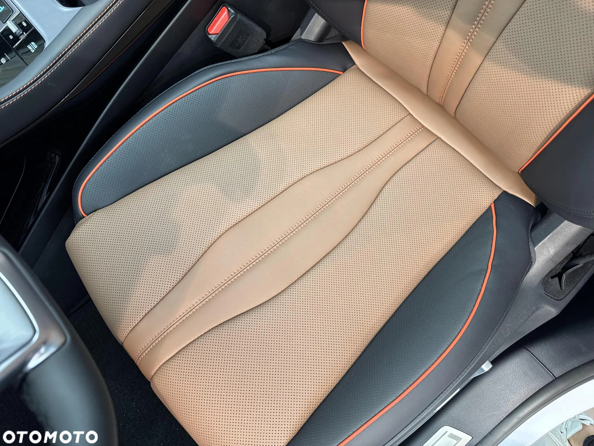 BYD Seal U 1.5T DM-i Design AWD - 12