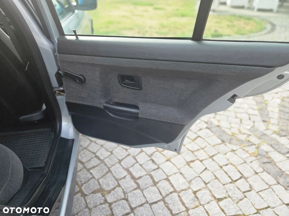 BMW Seria 3 - 14