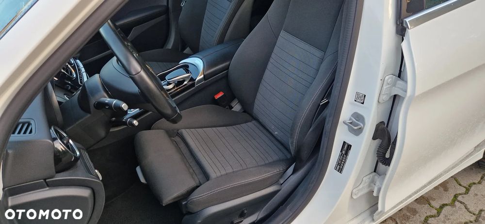 Mercedes-Benz Klasa C 200 (BlueTEC) d Avantgarde - 12