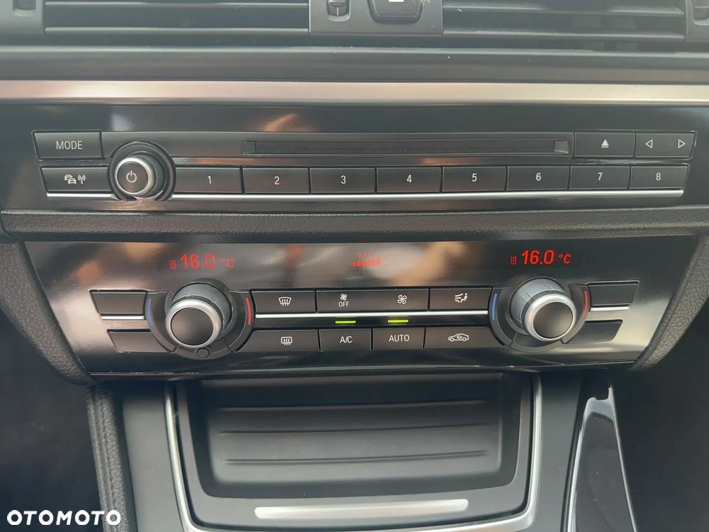 BMW Seria 5 520d Touring - 21