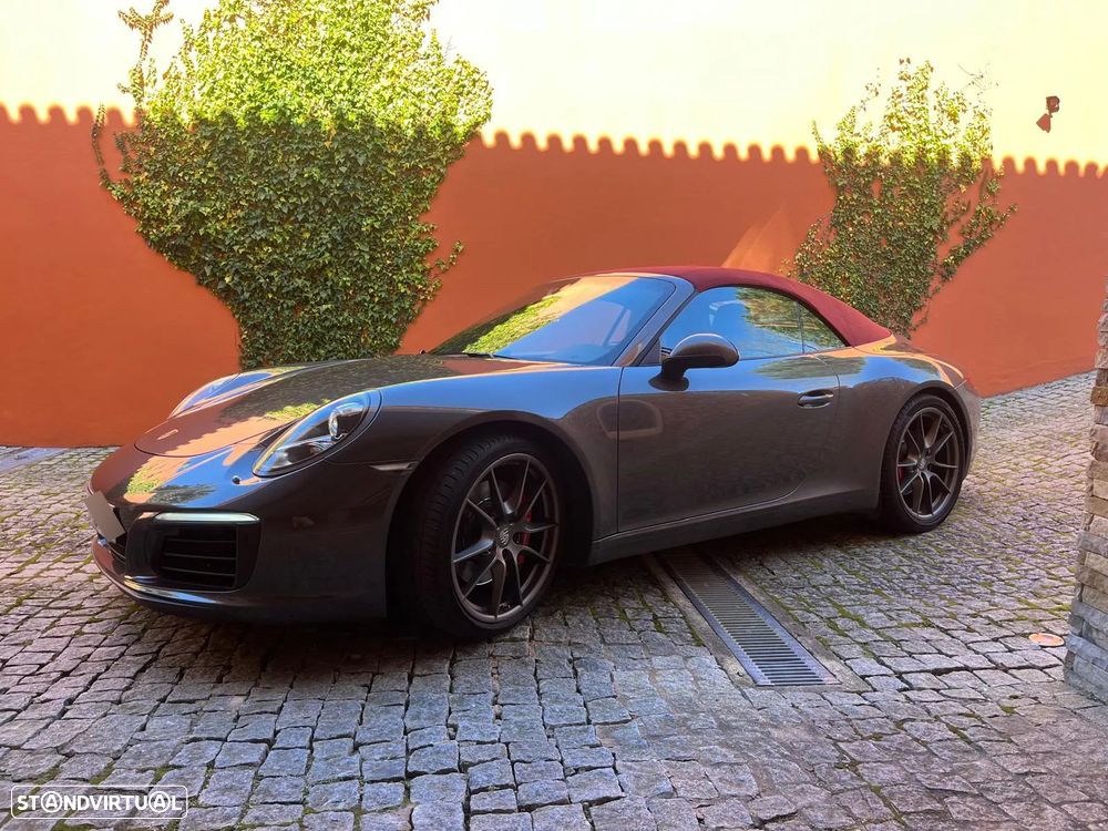 Porsche 911 Série F - 8