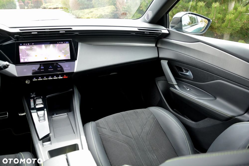 Peugeot 308 180 e-EAT8 GT - 26
