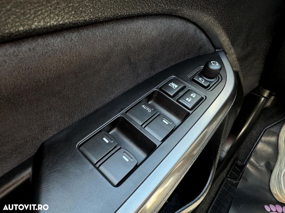 Suzuki Vitara - 13