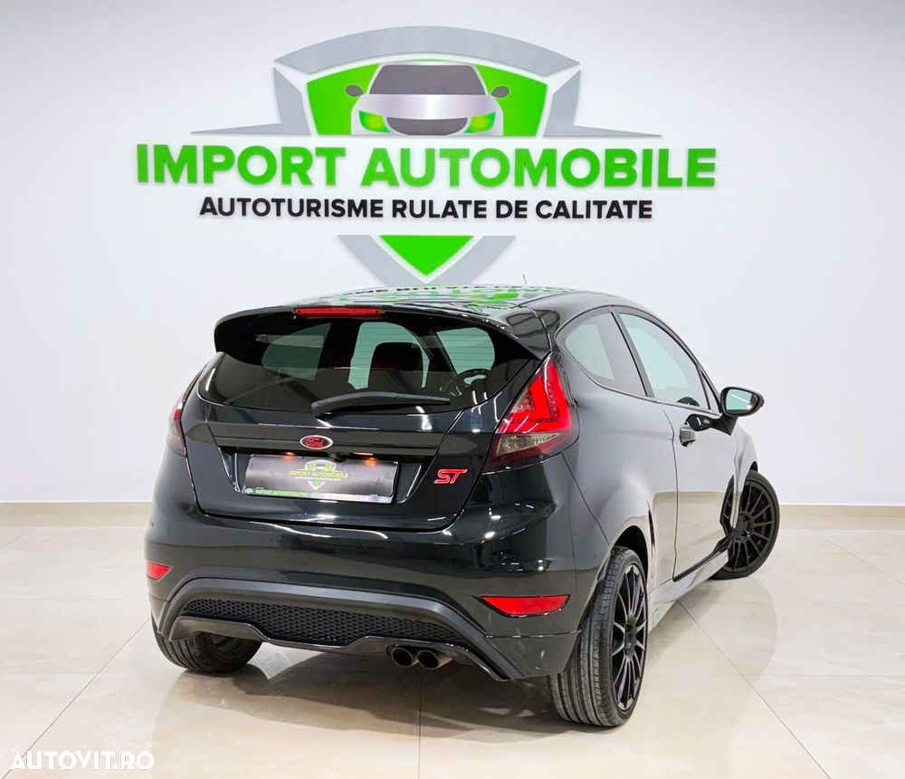 Ford Fiesta 1.6 EcoBoost ST - 15
