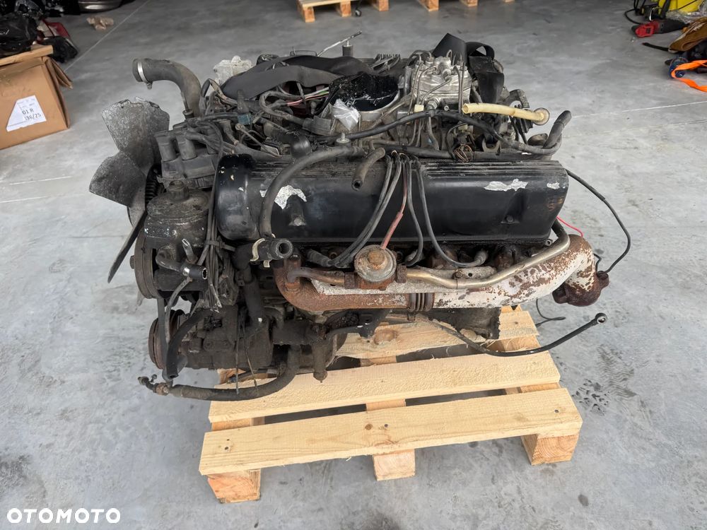 SILNIK 5.6 MERCEDES 117968 SEC 560 W126 - 6