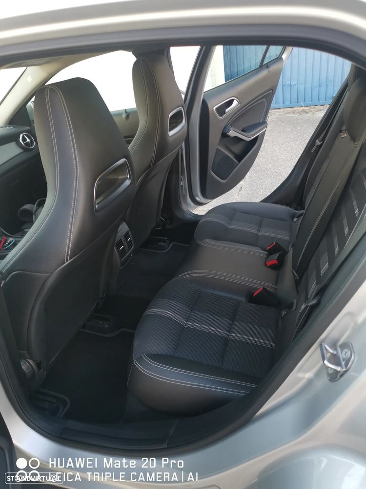 Mercedes-Benz GLA 180 - 22