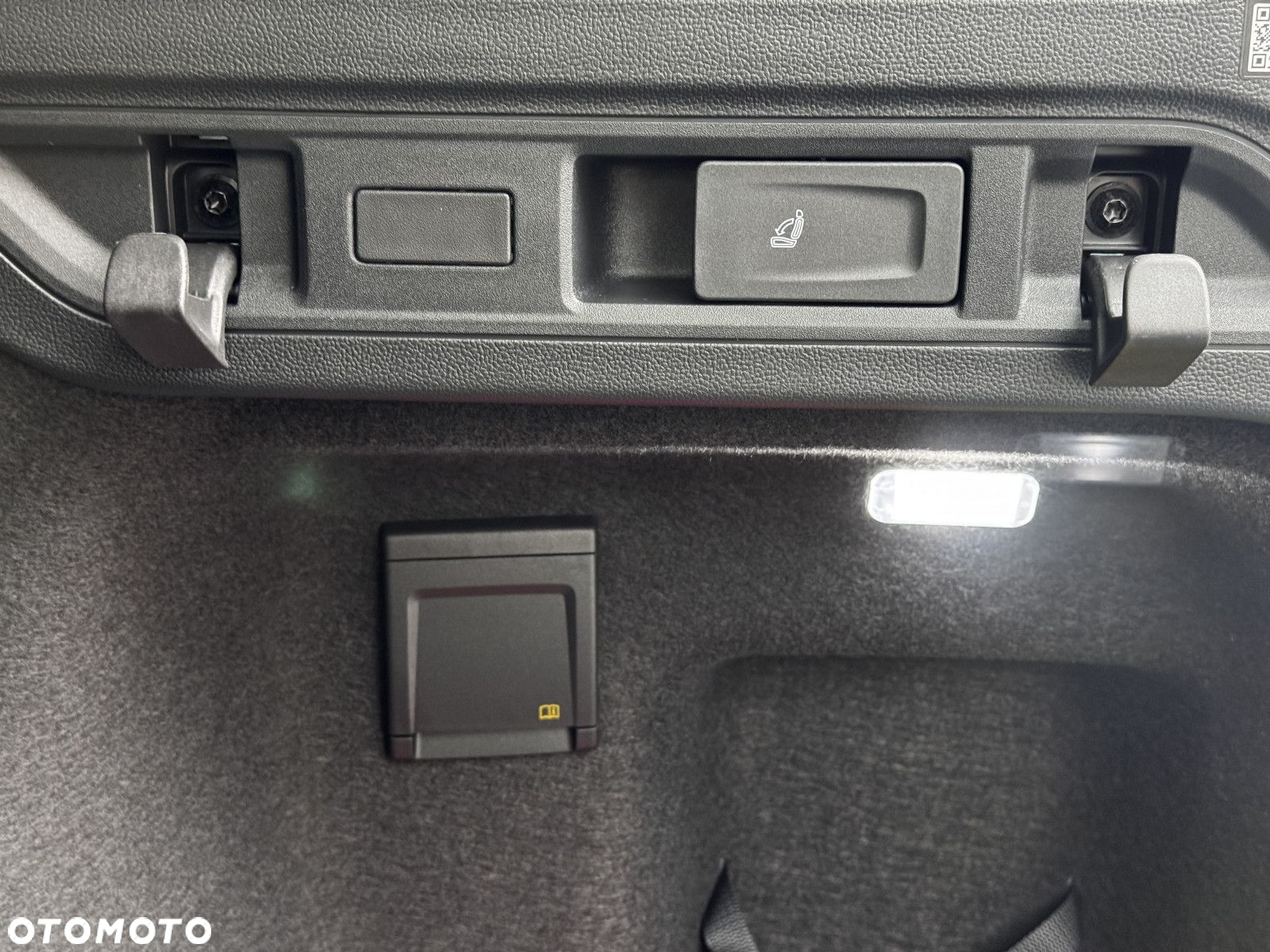 Volkswagen Passat - 14