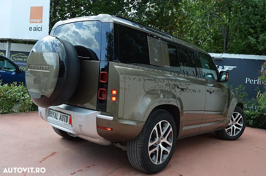 Land Rover Defender - 16