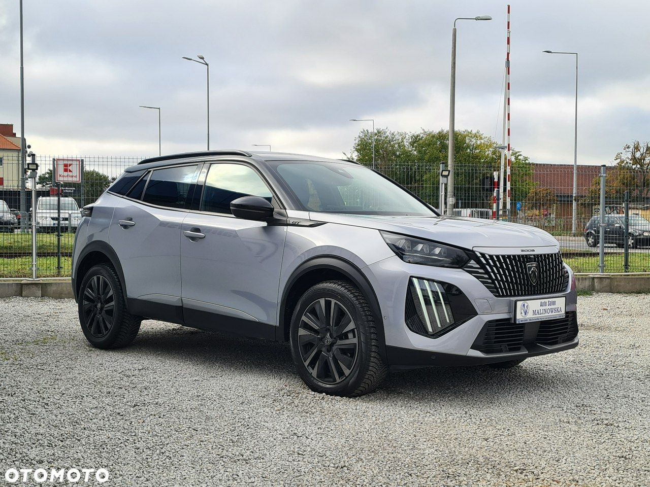 Peugeot 2008 1.2 PureTech GT S&S EAT8 - 8