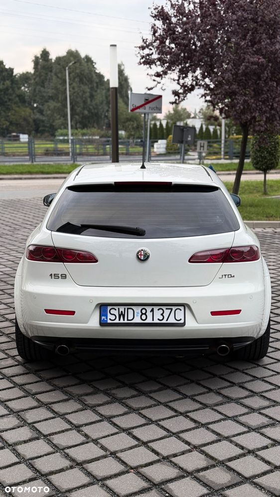 Alfa Romeo 159 1.9 JTDM 16V DPF ti - 12
