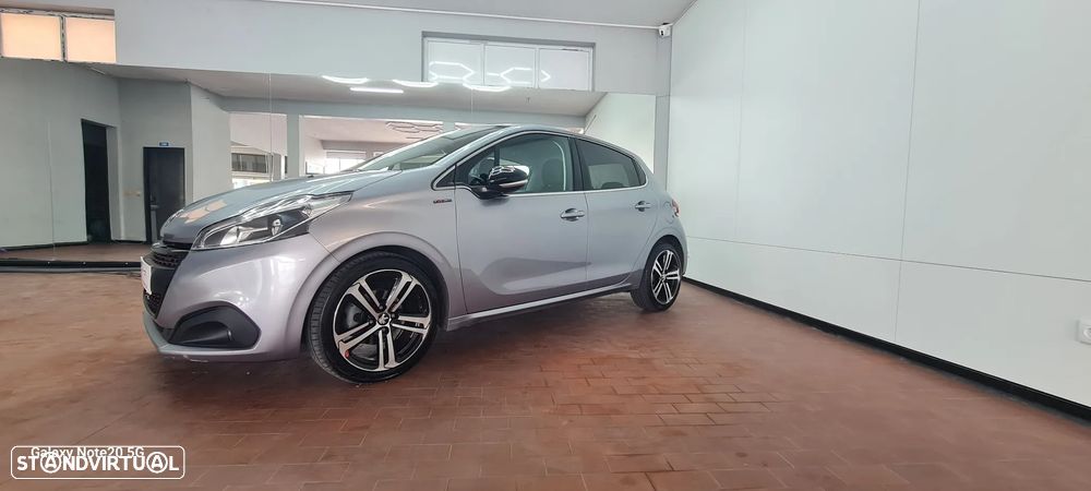 Peugeot 208 1.2 PureTech GT Line - 13