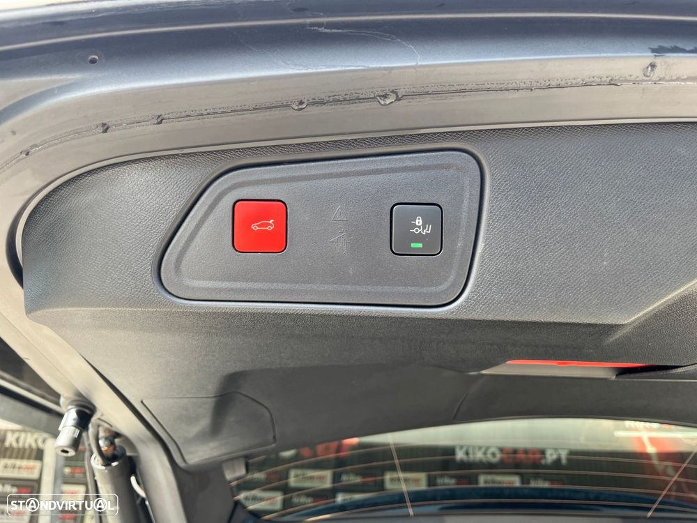 Peugeot 3008 1.5 BlueHDi GT EAT8 - 9