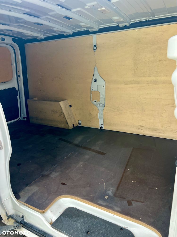 Renault Trafic - 13