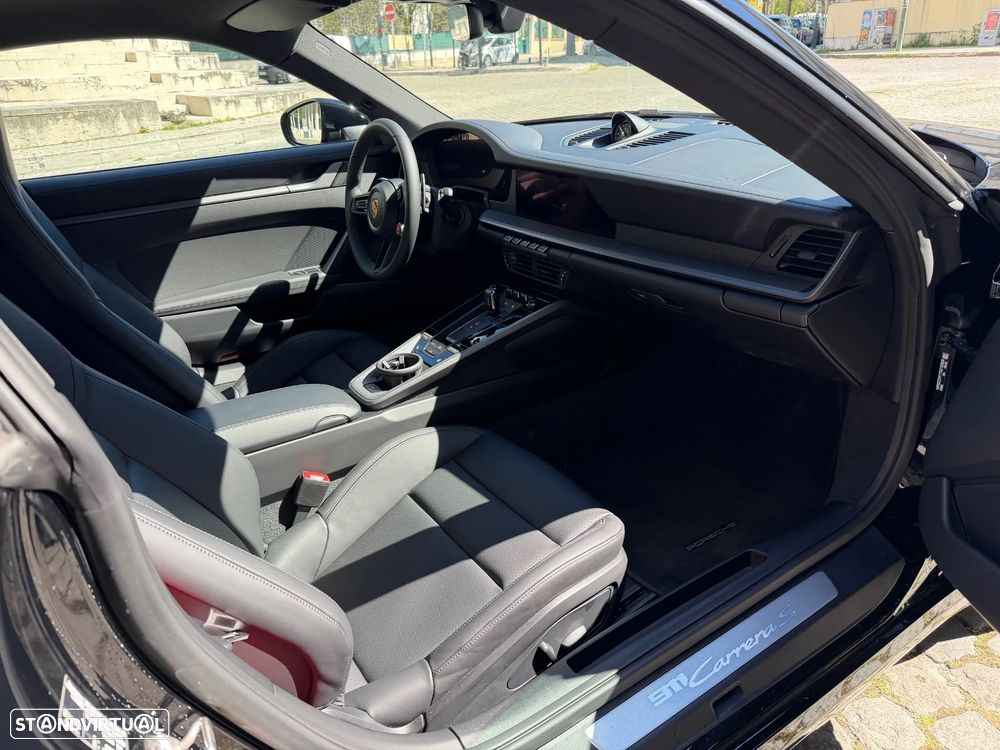 Porsche 911 (992) Carrera S - 5